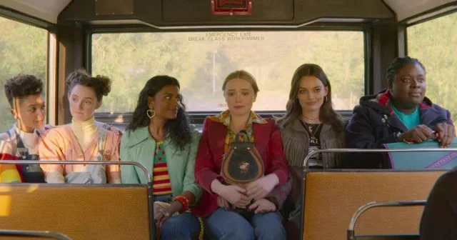 Sex-Education-Bus-Scene