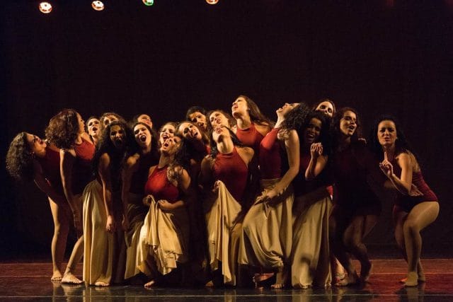 UM BRINDE A DESORDEM 2