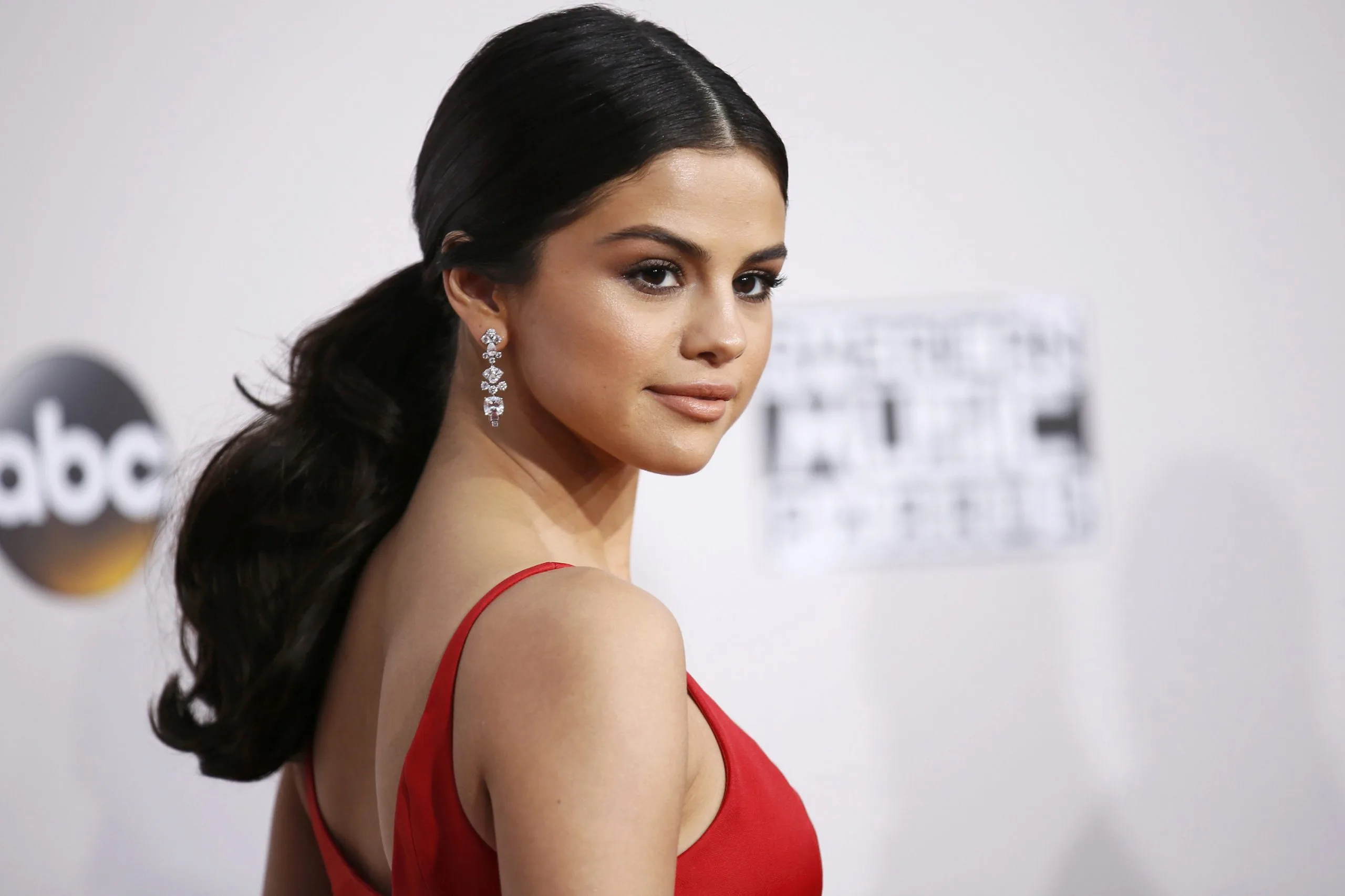 entretenimento selena gomez 20161121 001 scaled