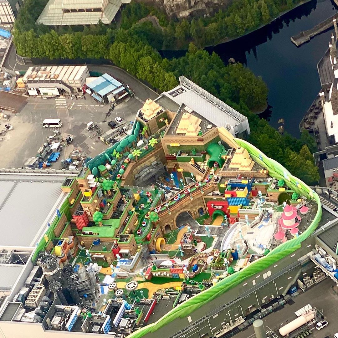 Imagem aérea mostra o Super Nintendo World quase finalizado