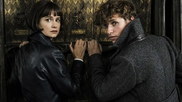 eddie-redmayne-katherine-waterston-animais-fantasticos-os-crimes-de-grindenwald-1280×720