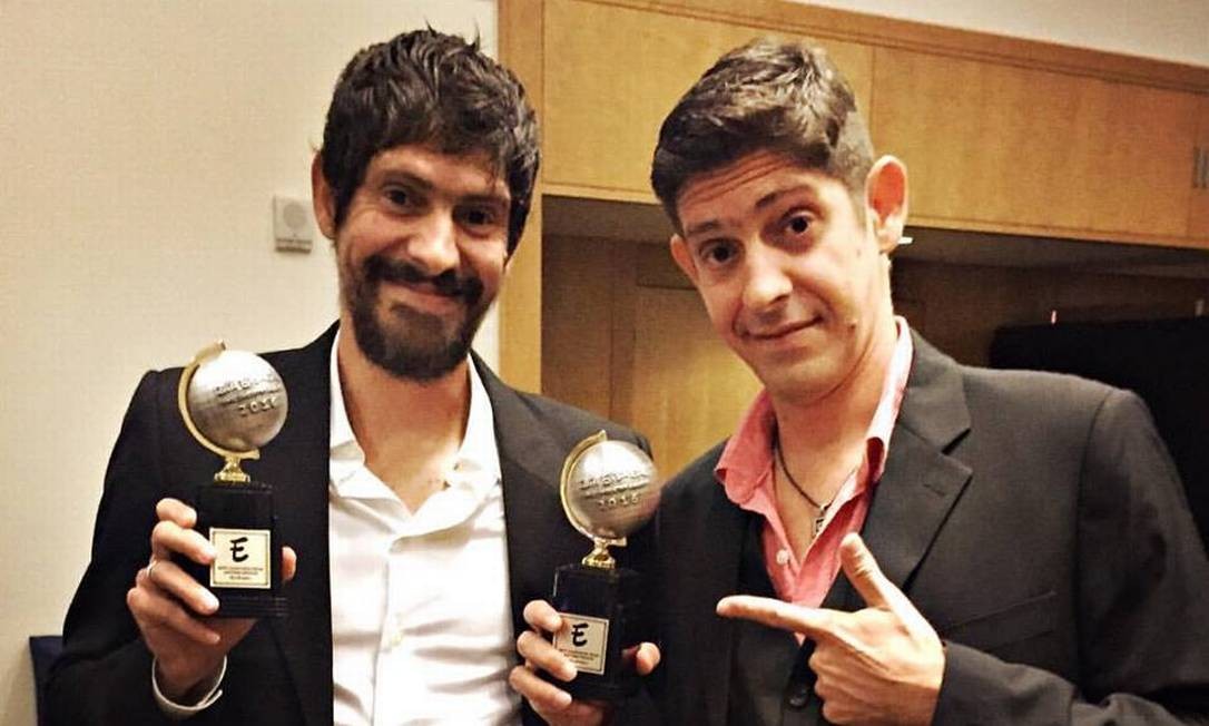 Gabriel Bá: obras, prêmios e parceria com o gêmeo Fábio Moon Gabriel Bá e Fábio Moon
