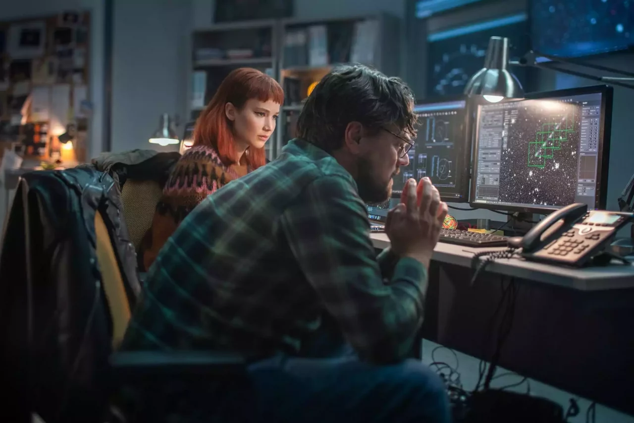 Não Olhe Para Cima | Cena do filme lembra situação vivida por cientista brasileira Não Olhe Para Cima