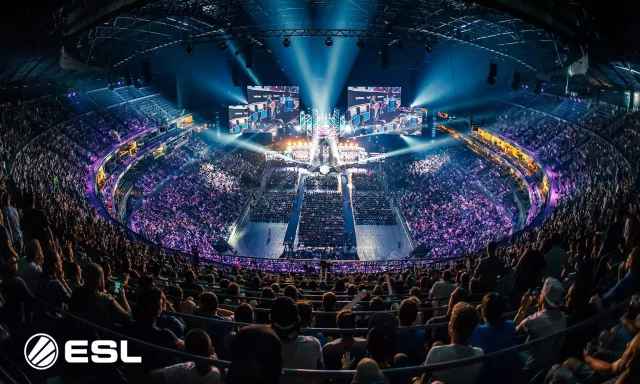 Arena da ESL CSGO com público