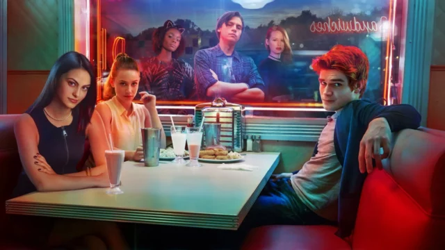 Riverdale também é cancelada pelo canal CW.