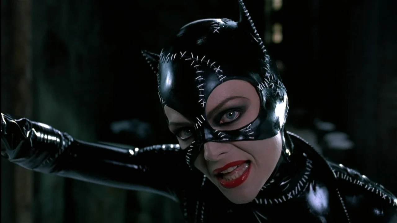 Michelle Pfeiffer é a Mulher-Gato do DCEU, diz insider