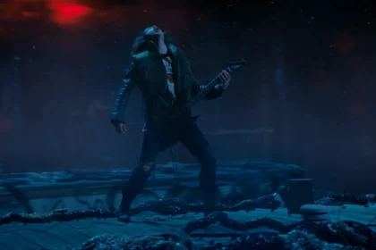 stranger-things-joseph-quinn metallica