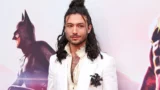ezra miller cabana do leitor