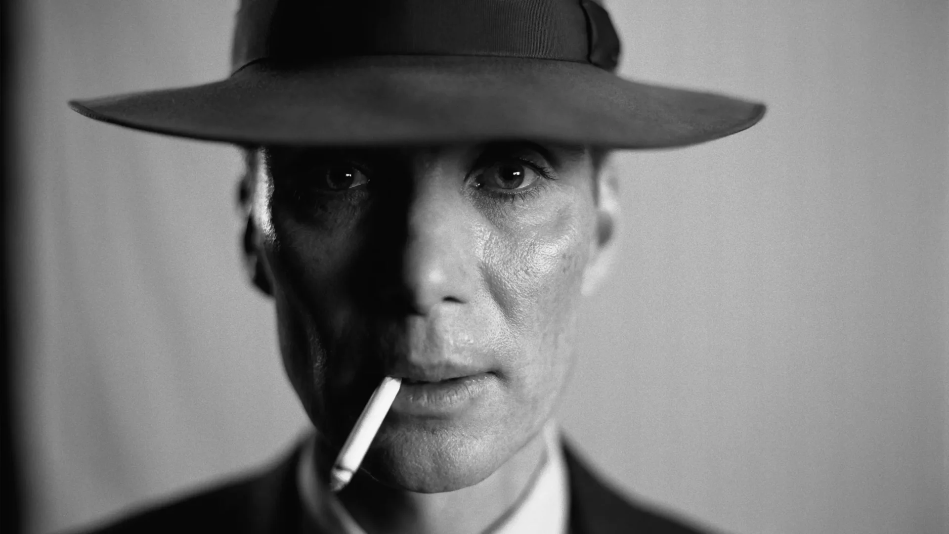 Cillian Murphy voltou a trabalhar em novo filme histórico 1 OPPENHEIMER scaled