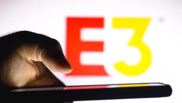 E3