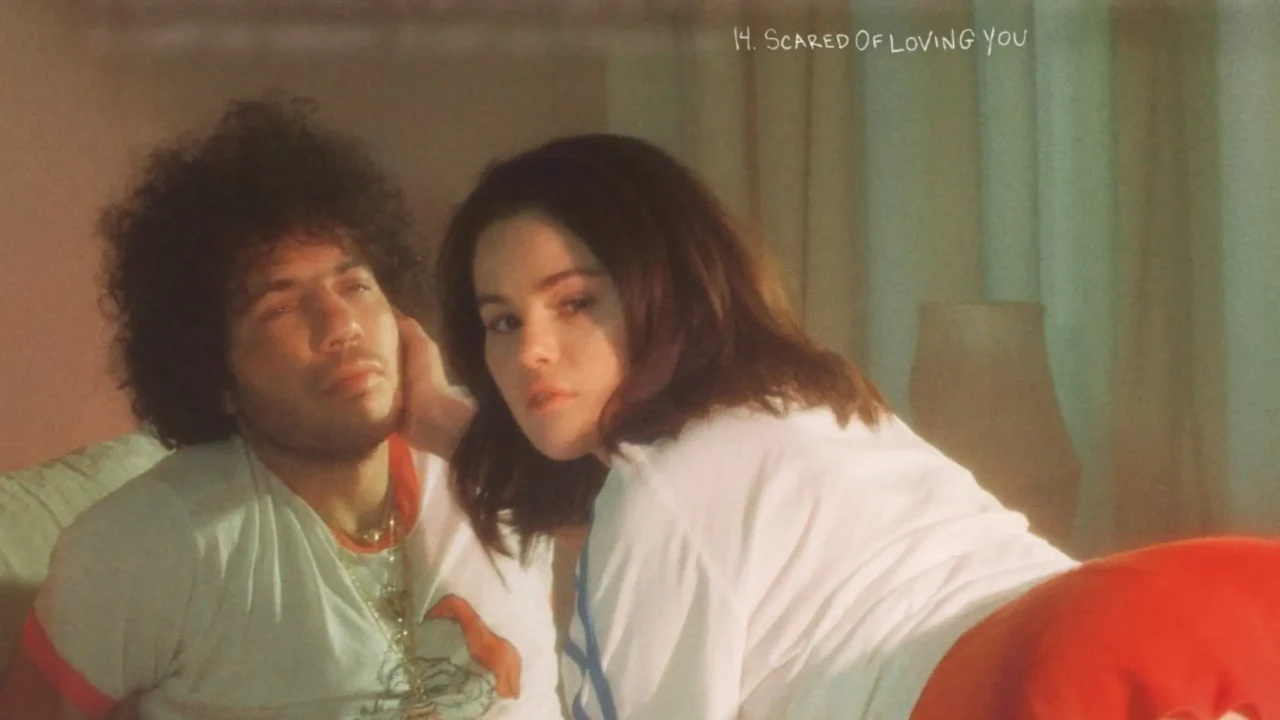 Selena Gomez anuncia novo álbum em colaboração com noivo