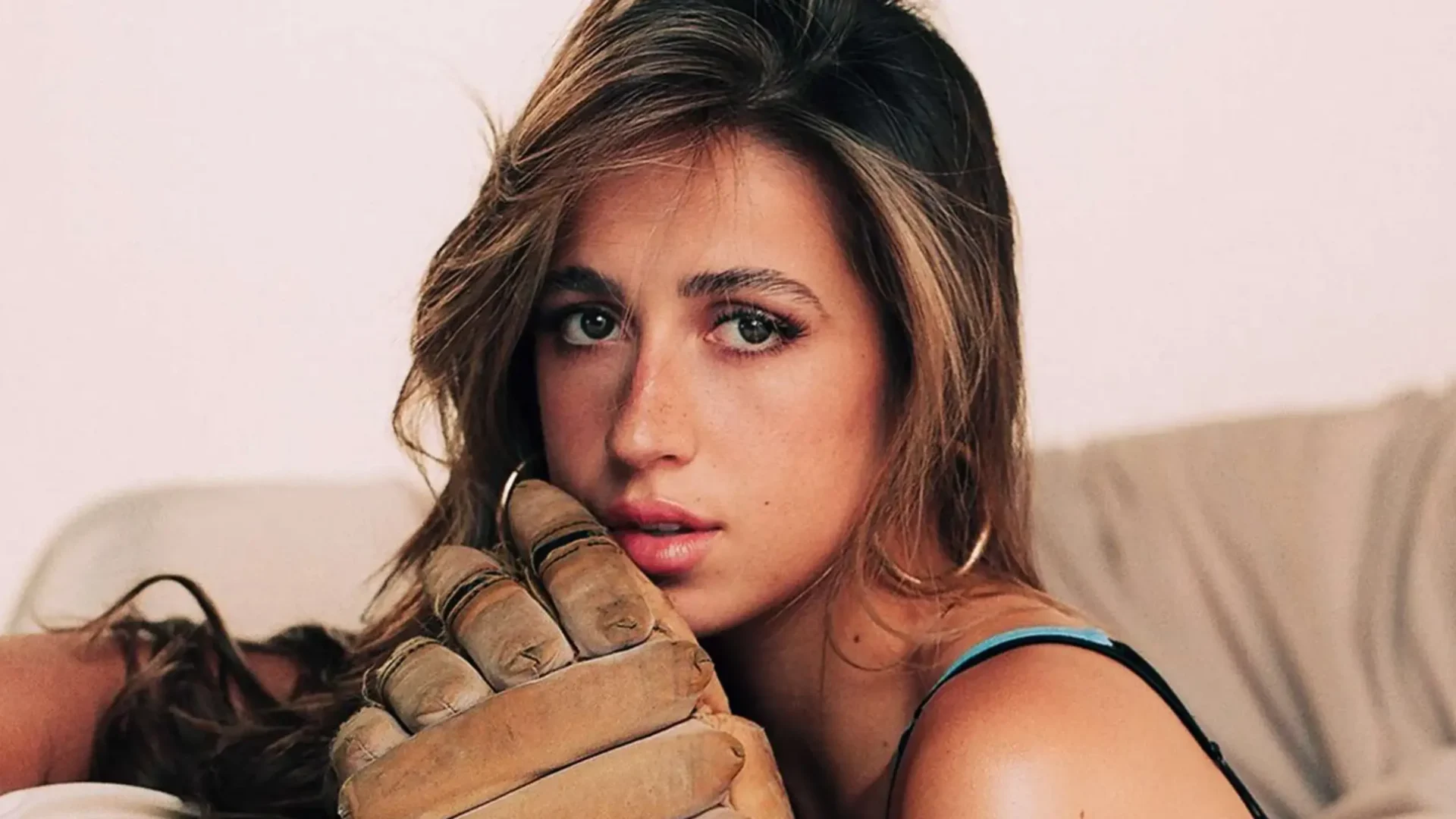 Tate McRae inicia "Miss Possessive Tour" após lançamento de novo álbum