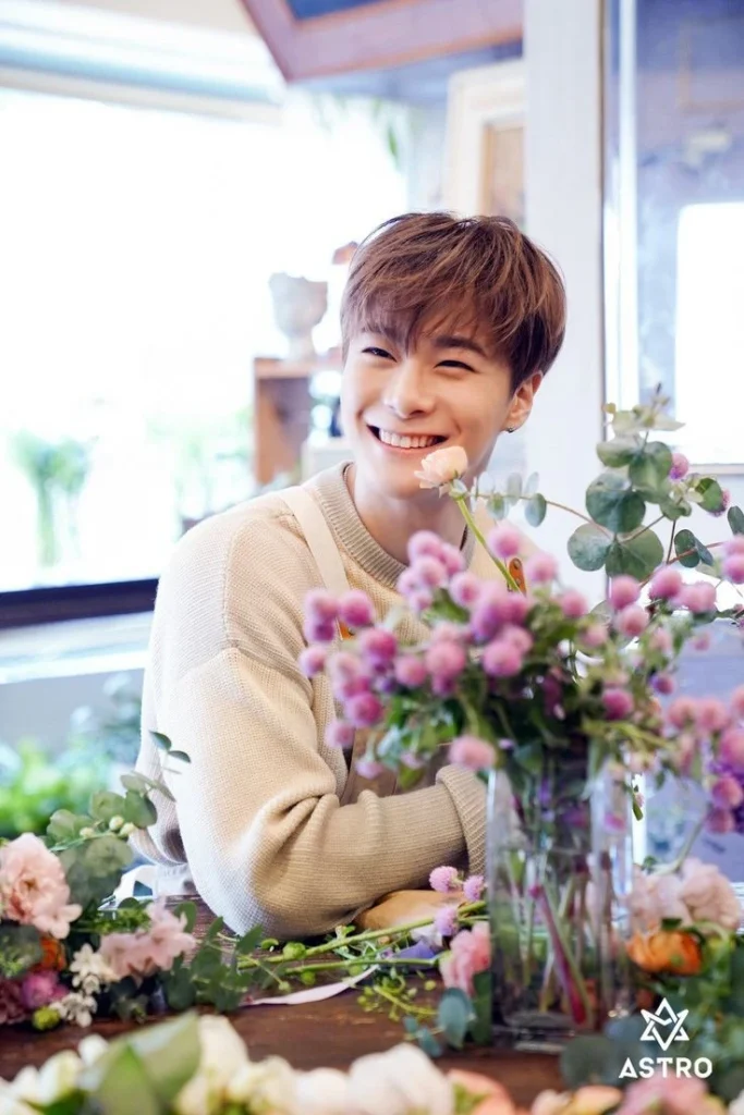Astro realiza projeto especial em homenagem à Moonbin 1000099964