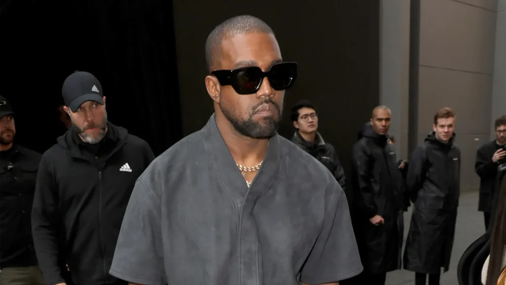Kanye West lança projeto Donda 2 com Kim Kardashian kanye west