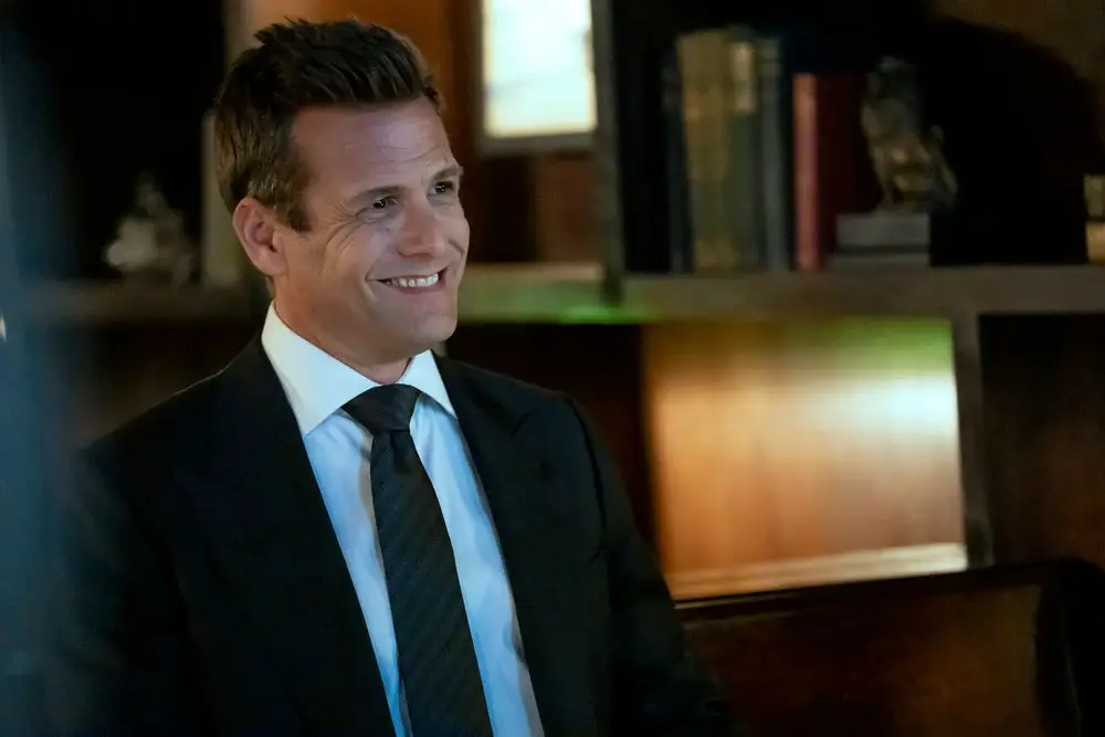 Suits LA | Série divulga novas fotos e trailer do retorno de Harvey Specter 4 suits la dw