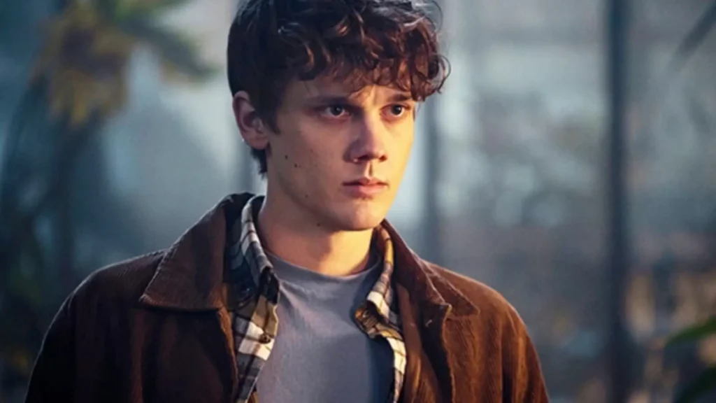 Hunter Doohan em Wandinha