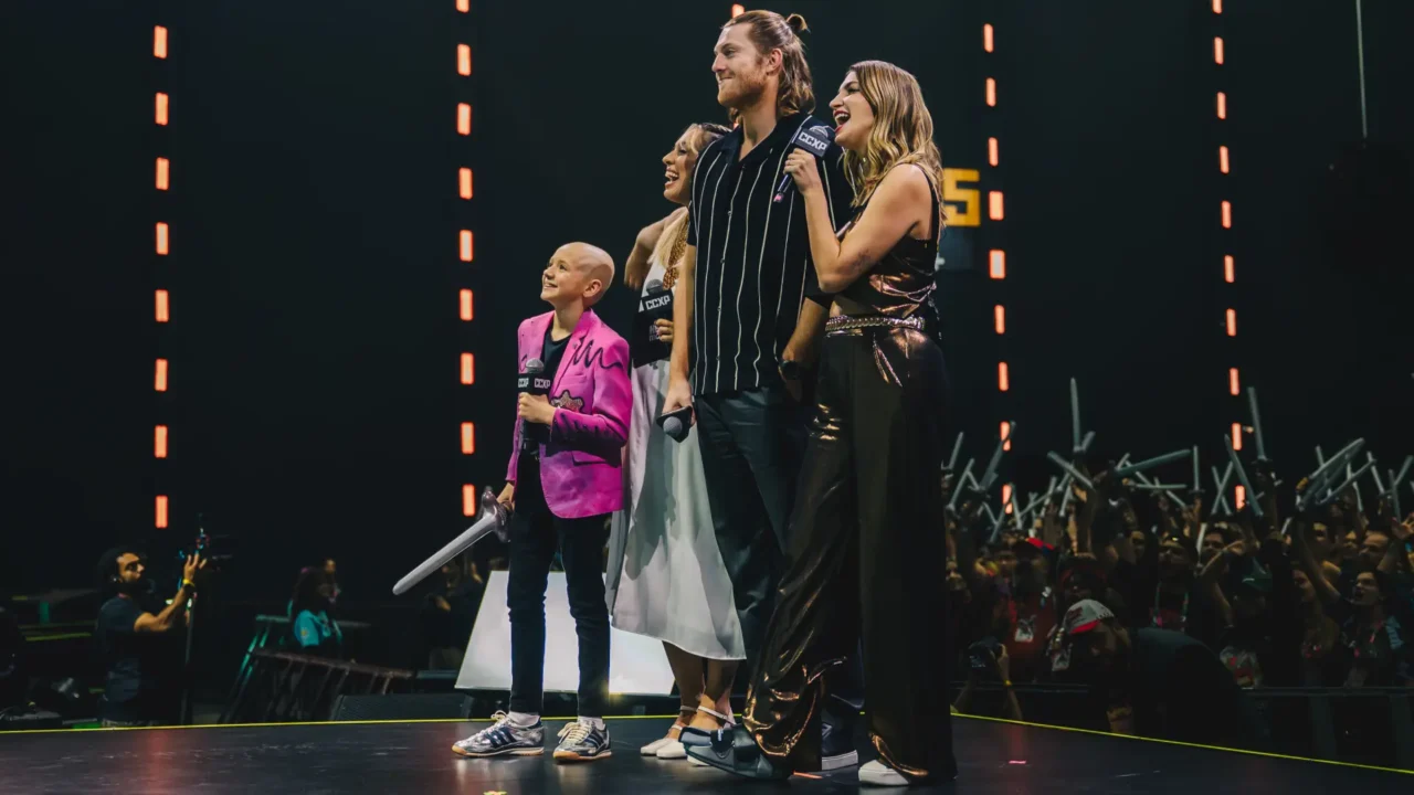 IHF CCXP25 04 12 25 Palco Thunder HBO MAX O Cavaleiro dos Sete Reinos @alnereis 7010