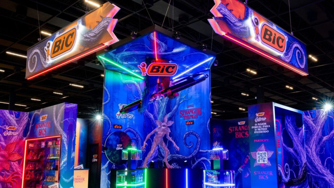 CCXP25 | BIC realiza ativações com brindes limitados de Stranger Things