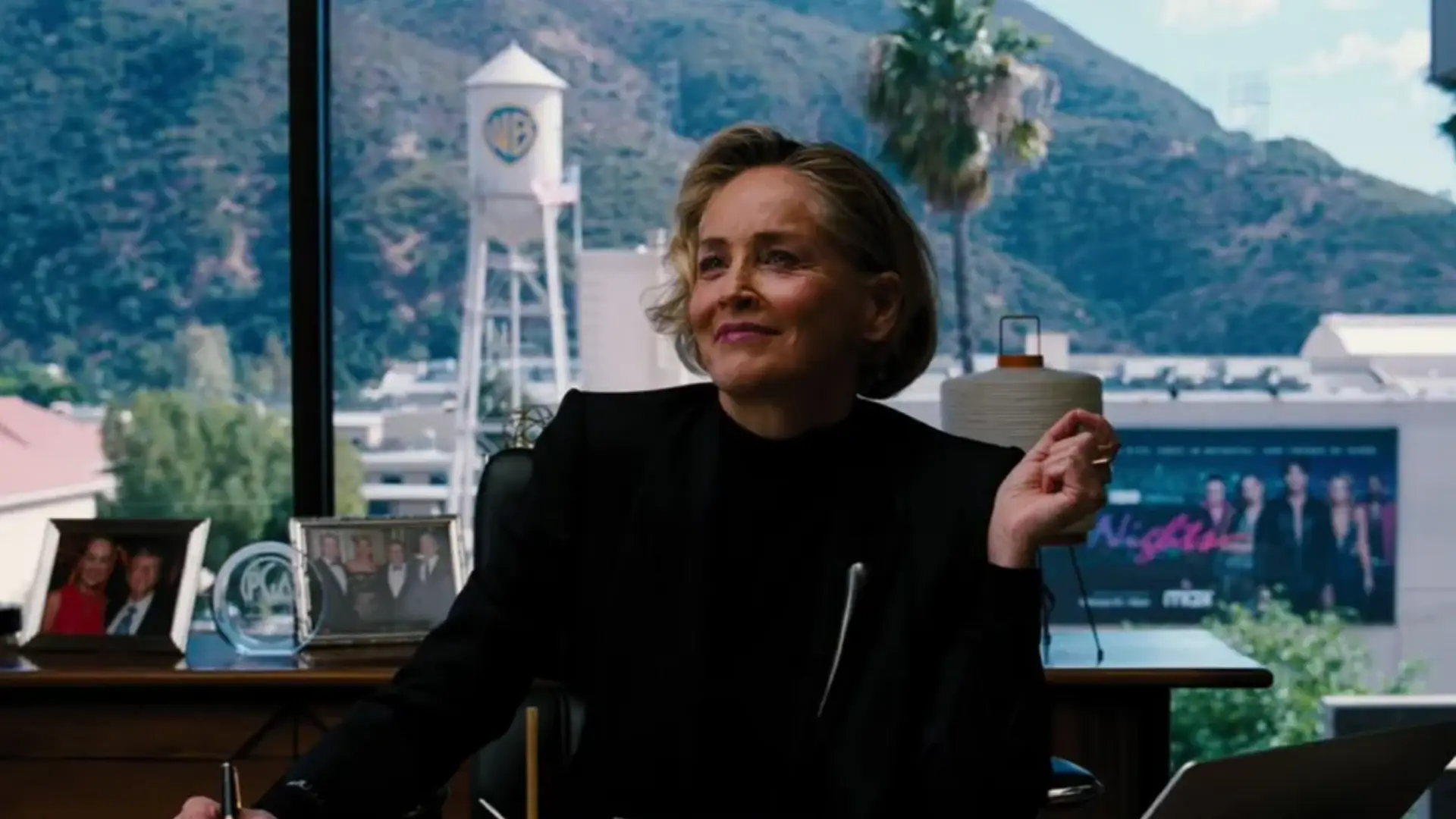 Euphoria | Sharon Stone aparece como executiva da Warner Bros 1 euphoria