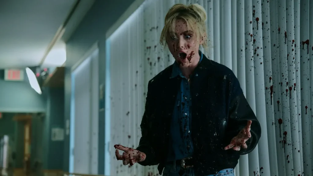 Crítica | ‘Casamento Sangrento: A Viúva’ e a sátira às seitas da elite norte-americana 2 Casamento Sangrento A Viuva 5