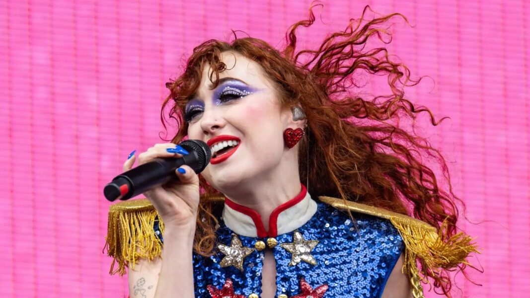 Chappell Roan | Segurança da cantora "agride" filha do jogador Jorginho, do Flamengo 1 chappell roan