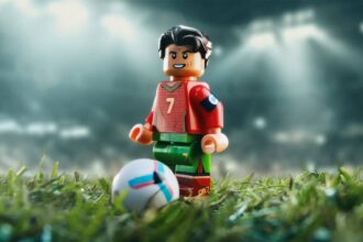 Cristiano Ronaldo vira LEGO 5