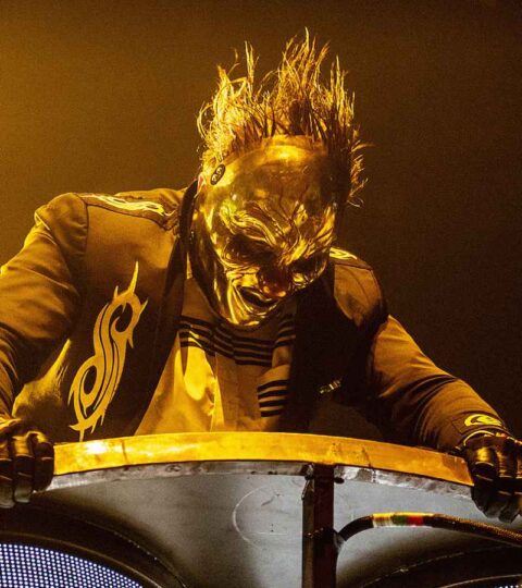 slipknot shawn clown crahan cabana do leitor 1600x900 1