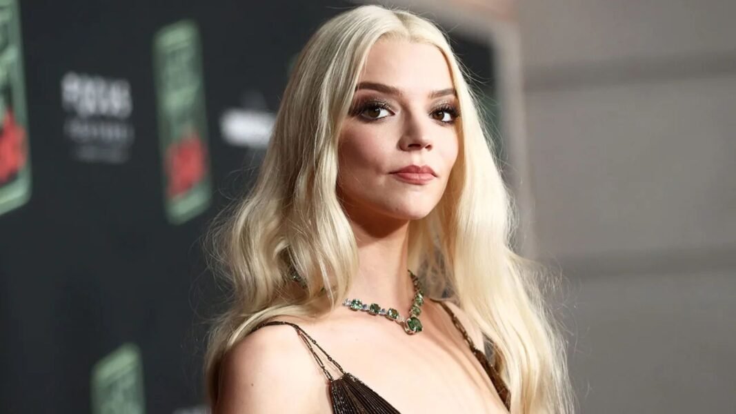 anya taylor joy cabana do leitor 1600x900 1