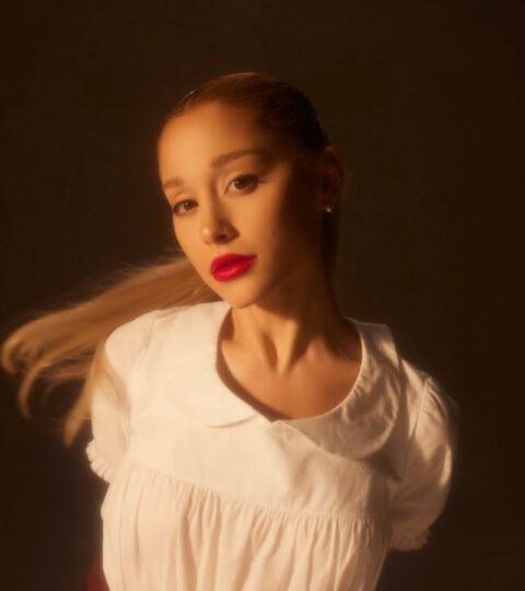 ariana grande cabana do leitor 1600x900 1
