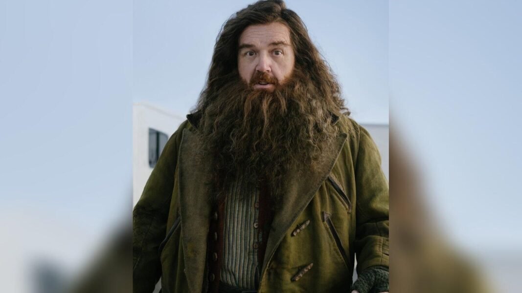 nick frost harry potter serie hagrid cabana do leitor 1600x900 1