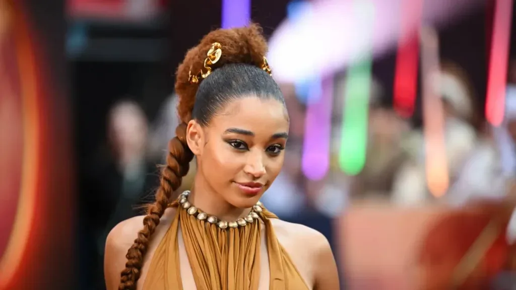 amandla-stenberg-cabana-do-leitor-1600x900