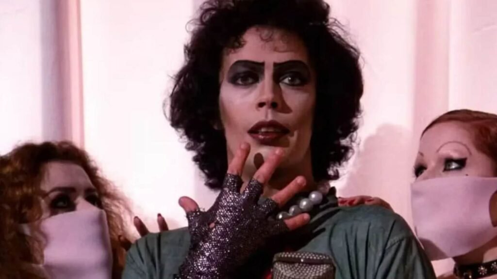 Tim Curry de Esqueceram de Mim 2 morre aos 80 anos idade 2 Tim Curry
