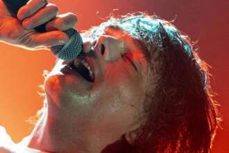 my chemical romance gerard way 2 cabana do leitor 1600x900 1 cabana do leitor